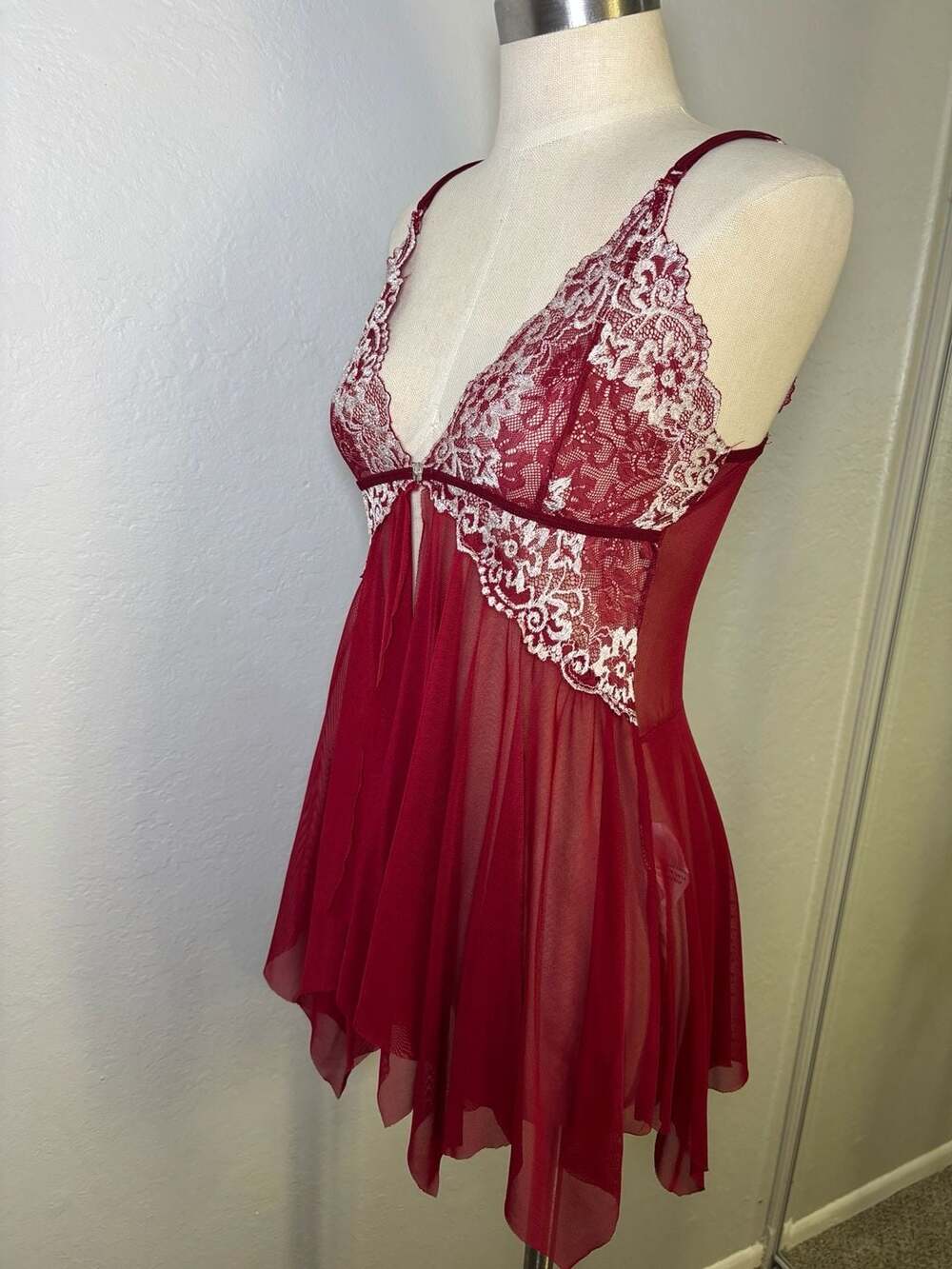 Intimate Lace Top - Picture 5 of 12